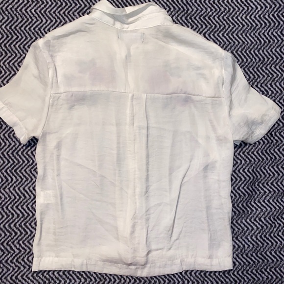 Kendall & Kylie Shirt - Picture 4 of 4